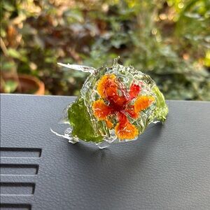 Leaf in the Garden Colorful Resin Flower Charm